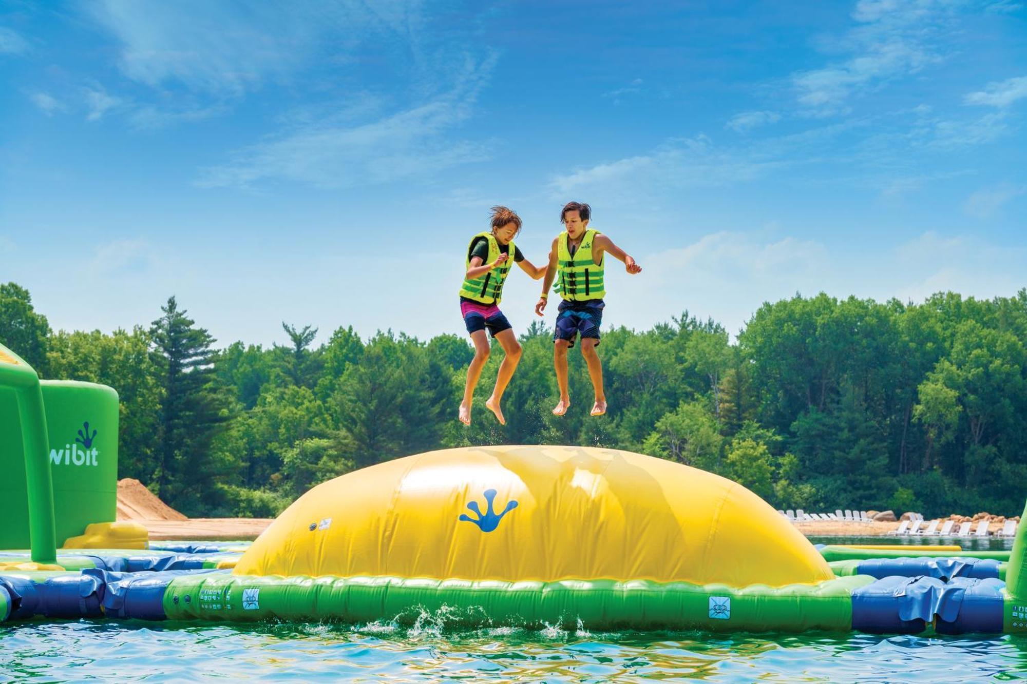 The Vue Boutique Hotel & Boathouse Wisconsin Dells Exteriör bild