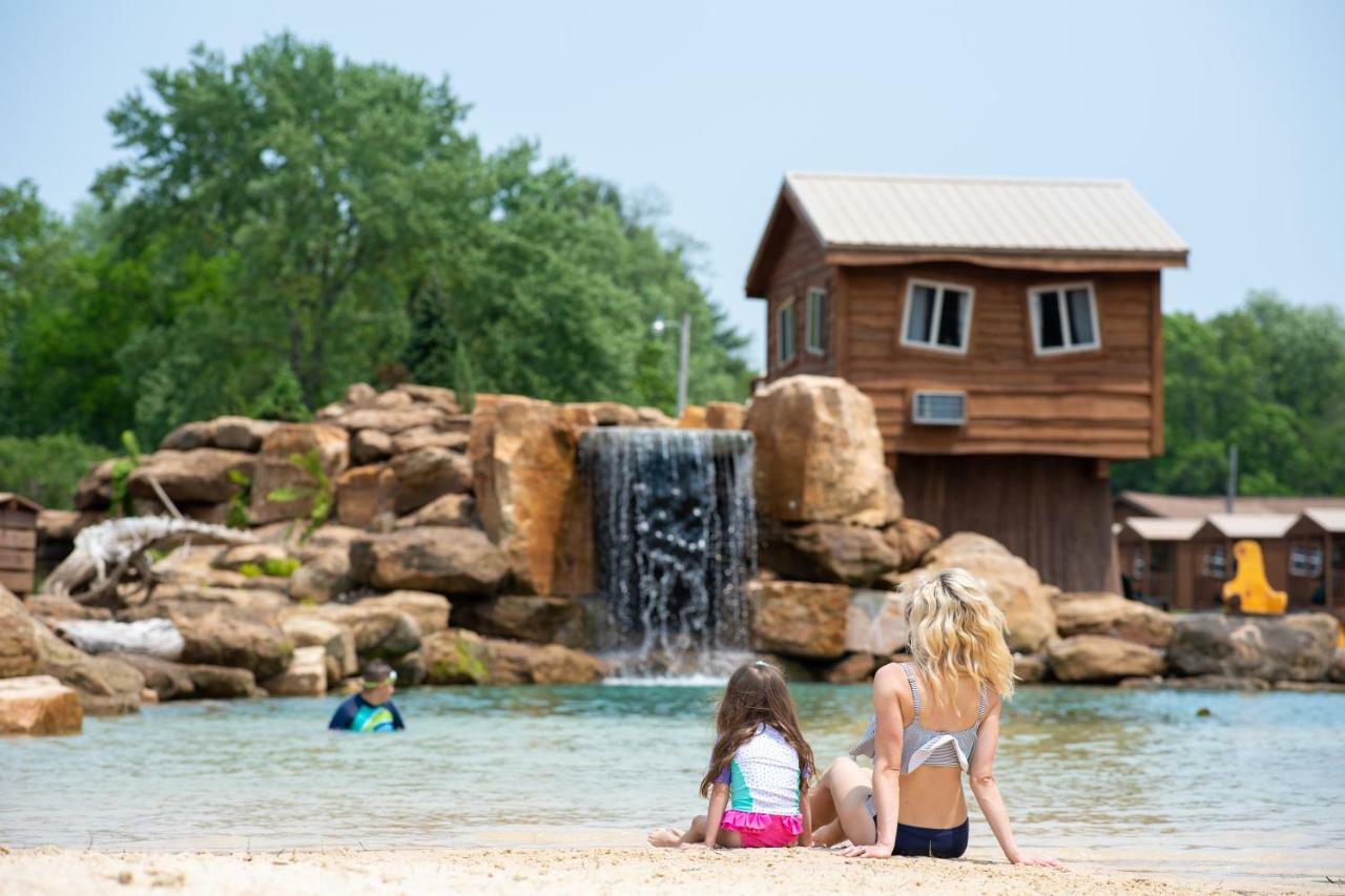 The Vue Boutique Hotel & Boathouse Wisconsin Dells Exteriör bild
